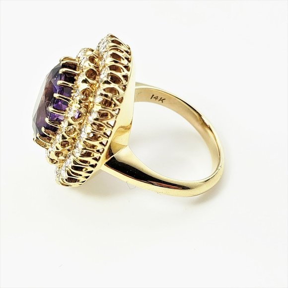 14 Karat Yellow Gold Amethyst and Diamond Ring - Picture 4 of 8